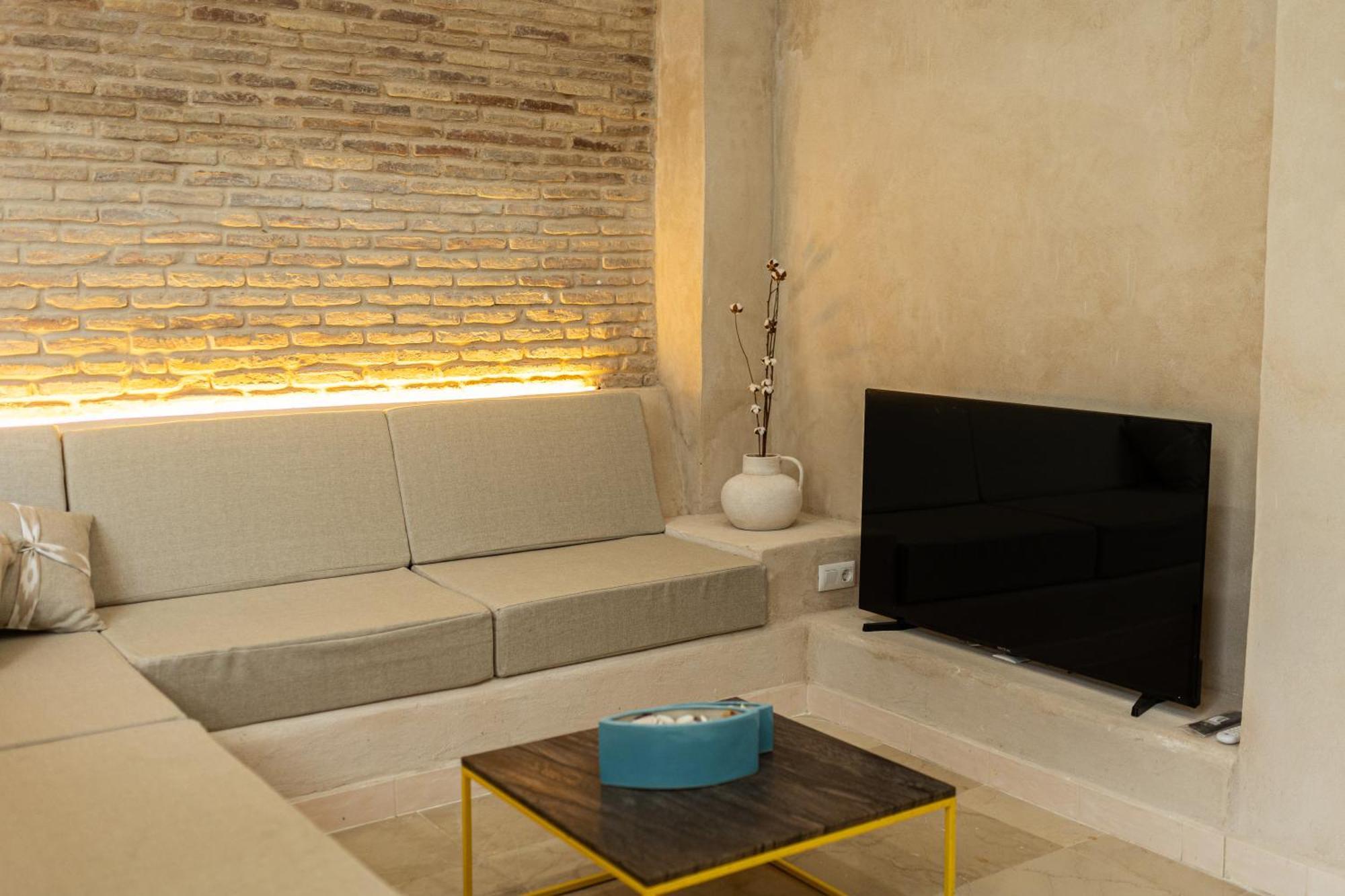 Lemon House Share And Enjoy Apartment Севиля Екстериор снимка